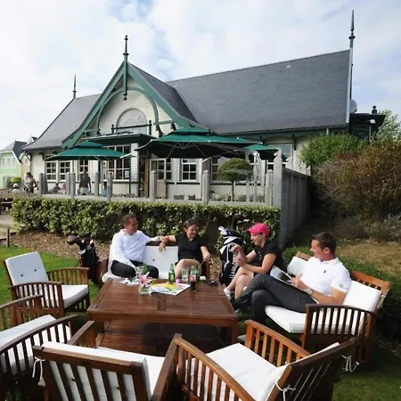 Дом отдыха Blue Ocean Cocoon Фор-Маон-Плаж